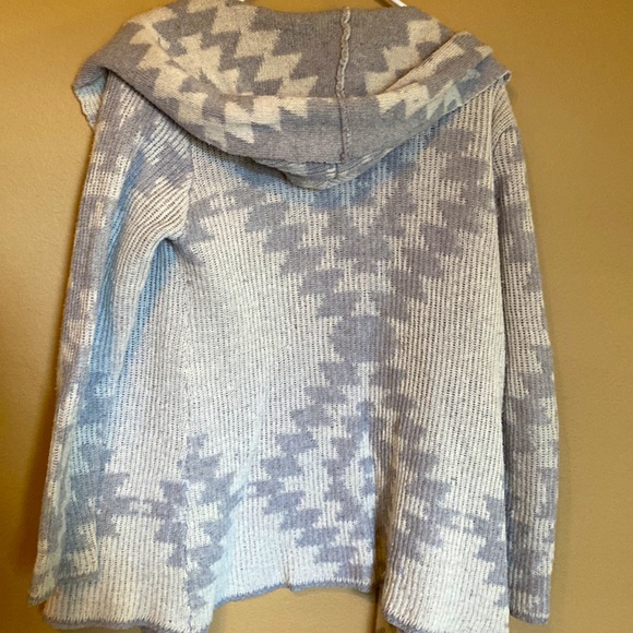 Hooded poncho cardigan - Picture 2 of 3